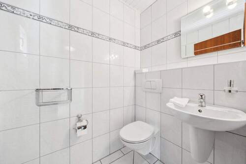 Gäste WC - 5 Zimmer Reihenmittelhaus in Salzgitter