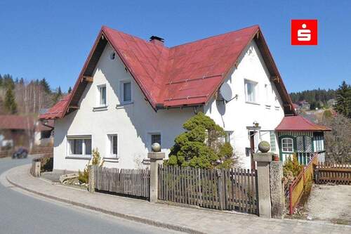 Außenansicht - Einfamilienhaus in Fichtelberg - 110.000,00 EUR Kaufpreis, ca.  125,00 m² Wohnfläche