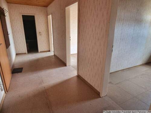 3 Flur - Etagenwohnung mit 76,00 m² in Oftersheim zum Kaufen