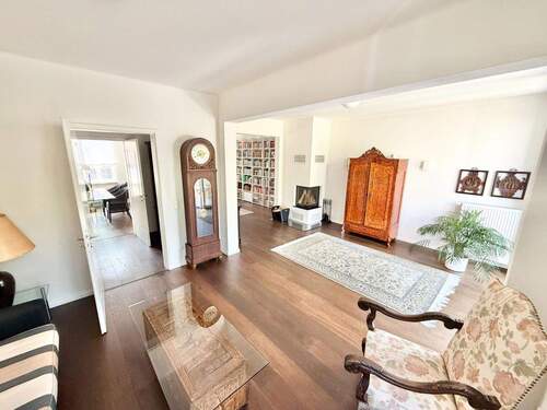 Wohnen - Mehrfamilienhaus, Wohnhaus mit 273,00 m² in Gelnhausen zum Kaufen