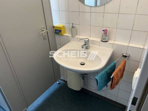WC - 