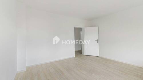 Wohnzimmer 2 - 3 Zimmer Etagenwohnung zum Kaufen in Salzgitter