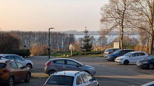 Parkplatz vor dem Haus - 