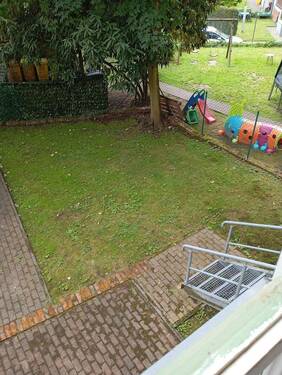 Zugang vom Balkon im EG in den Hof - 2 Zimmer Mehrfamilienhaus, Wohnhaus in Görlitz