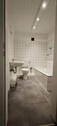 Bad mit Wanne und Dusche - 