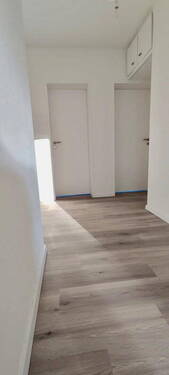 vom Wonzimmer zu den Schlafz. - 