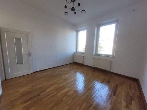 Zimmer 3 - 