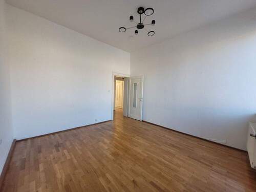 Zimmer 3 - 