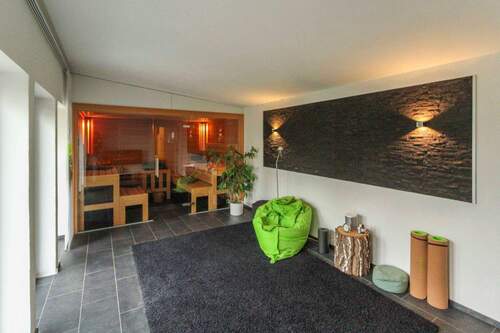 Sauna mit Erholungsraum - 