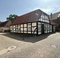 Verden: Charmantes Stadthaus mit gemütlicher Einliegerwohnung, Ausbaureserve und entzückendem Garten - Verden (Aller)