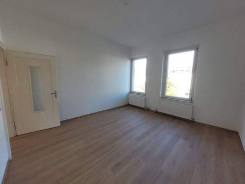 Zimmer 2 - 