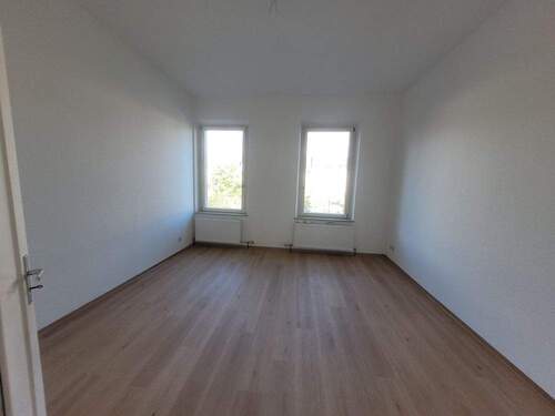 Zimmer 3 - 