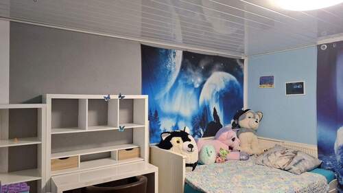 1.OG Schlafzimmer 2 - 