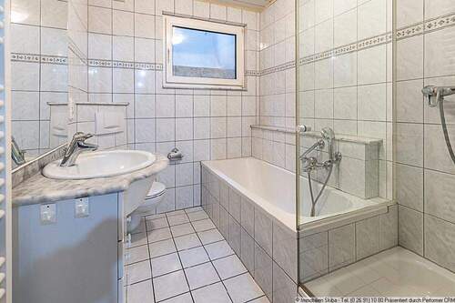 Badezimmer Untergeschoss - 