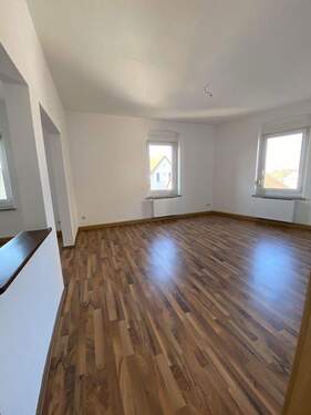 Bild 1 - 100 m2 4 Zim in Altenburg - 560,00&nbsp;EUR Kaltmiete, ca.&nbsp; 100,00&nbsp;m&sup2;&nbsp;Wohnfl&auml;che