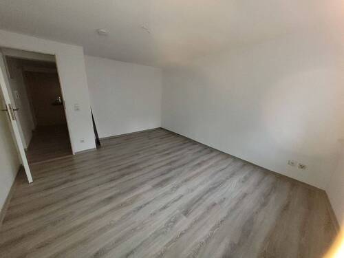 Einblick Wohnzimmer Bild 2 - 