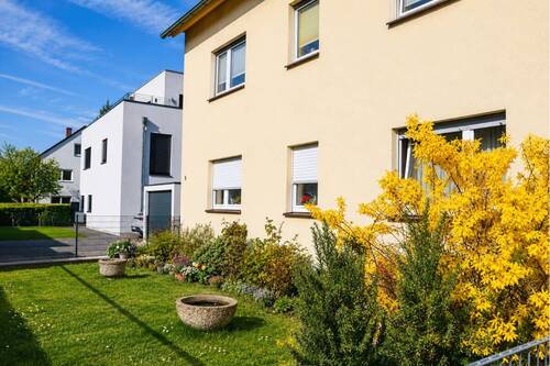 Garten - 3 Zimmer Etagenwohnung zum Kaufen in Stein