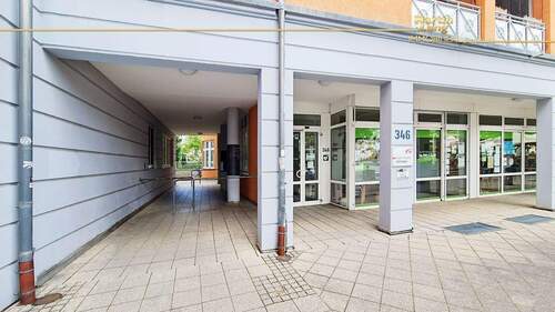 Haupteingang Nr.346 - 