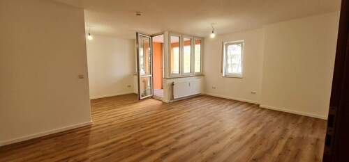 großer Wohnbereich (1).jpg - schöne 1 Zimmer Wohnunng in Freiburg Zähringen