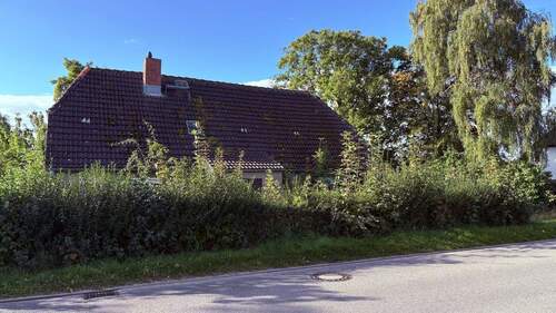 Straßenansicht - 4 Zimmer Einfamilienhaus in Börgerende