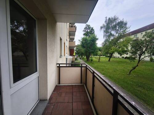 Balkon - Ganz unten wohnen in grüner Umgebung