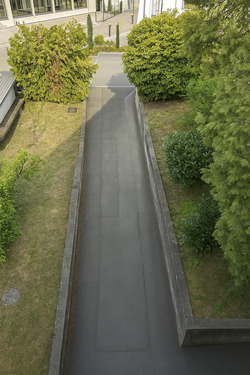 Zufahrt zur Garage - 