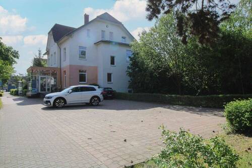 7_Parkplätze - 