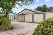 Zufahrt zur Garage - 