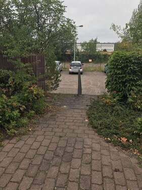 Treppe zum Parkplatz - 