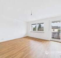 Modernisierte, helle 4-Zimmer-Wohnung im ruhigen Dreifamilienhaus - sofort bezugsfrei! - Regensburg / Reinhausen