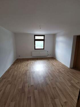 IMG_20220909_141300.jpg - geräumige 3-Raumwohnung - 450,00&nbsp;EUR Kaltmiete, ca.&nbsp; 90,00&nbsp;m&sup2;&nbsp;Wohnfl&auml;che