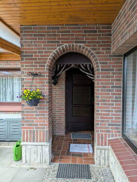 Hauseingang - 5 Zimmer Einfamilienhaus zum Kaufen in Dannenberg