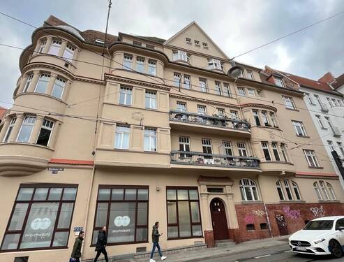 Gebäude.jpg - 