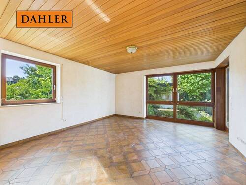 Wohnzimmer - 7 Zimmer Einfamilienhaus in Stadtbergen / Leitershofen