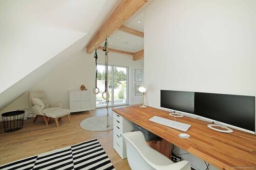 Arbeitsbereich im Dachgeschoss - 