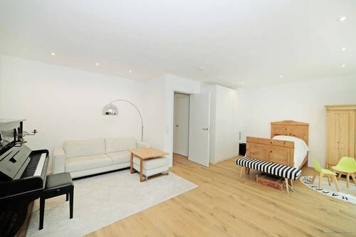 Hobbyraum/ Gästezimmer im UG - 