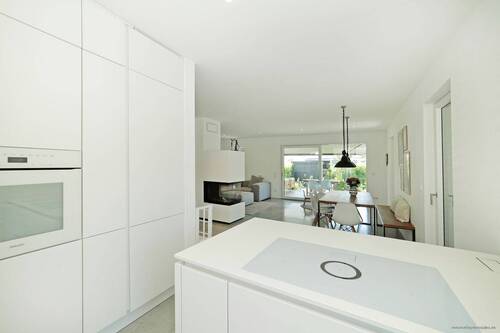 moderne Einbauküche - Doppelhaushälfte mit 200,00 m² in Brunnthal zur Miete