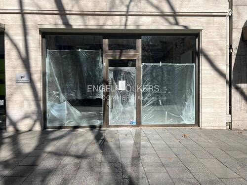 Ladenfront - Ladenfläche in 1A-Lage - 13.455,00&nbsp;EUR Kaltmiete,