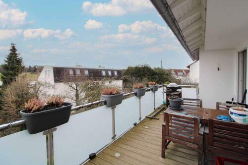 1. OG_Wohnung_Balkon1 - 