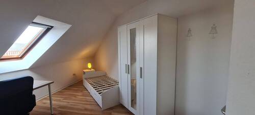 Zimmer 2 - 