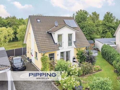 Titelbild - Jung und gut gebaut: 'Charmantes Einfamilienhaus in Schwarzenbek'