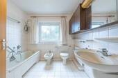 Wannen- und Duschbad - 