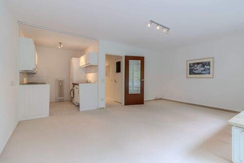 Wohn-/Essbereich + offene Küche - 2 Zimmer Etagenwohnung zum Kaufen in Hamburg