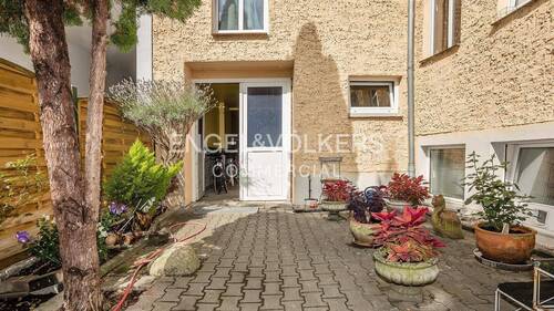 Kleine Hofsituation - Denkmalgeschütztes Mehrfamilienhaus in Friedrichshagen