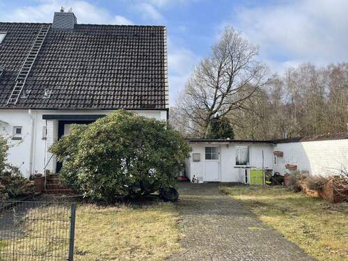 Außenansicht - 3 Zimmer Reihenendhaus zum Kaufen in Quickborn