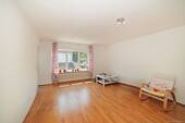 helles Wohn-/Schlafzimmer - 
