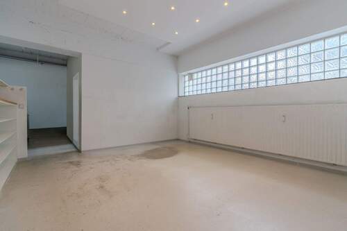 Büro/ Lager - 
