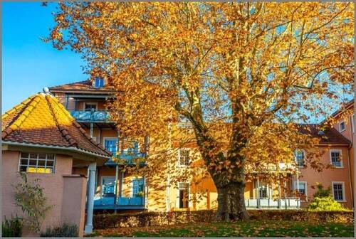 Wohnung im 2. OG - Altbauflair und Lebensqualität! Schicke 4-Zimmer-ETW mit Balkon, Garage und Stellplatz