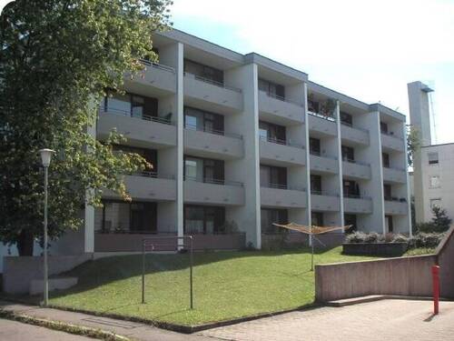 Bild 2 - 3 Zimmer Etagenwohnung zur Miete in Burghausen