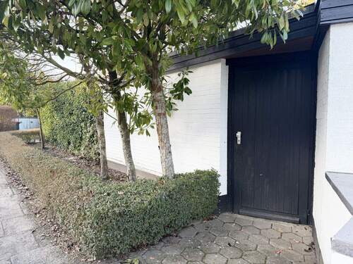 Abstellraum mit Straßenzugang - 